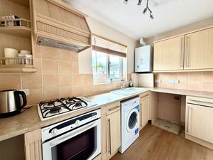 Kitchen- click for photo gallery